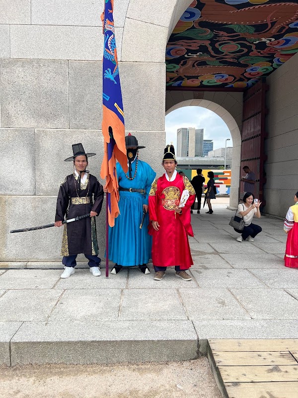 Geunjeongmun Gate 4