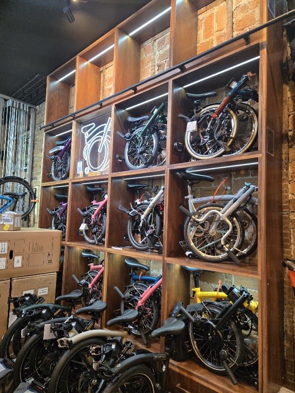 Pedaal Coffee + Bikes 4