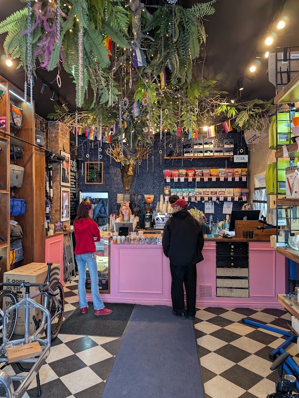 Pedaal Coffee + Bikes 3