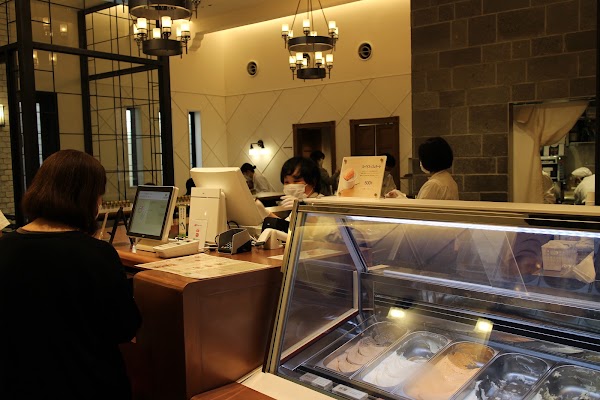 Yawataya Isogoro Main Store 5