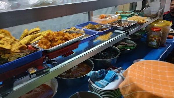 Nasi Uduk & Ketupat Sayur "Bang Sahal" 1