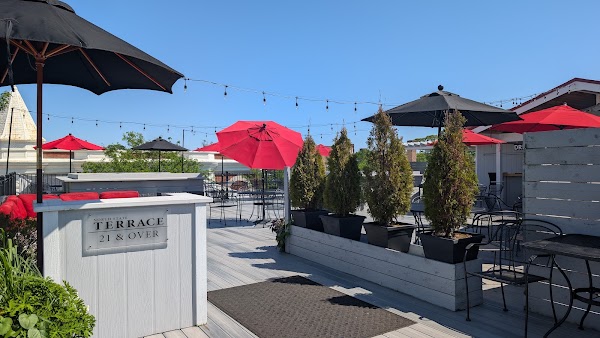 RyeBelles Restaurant & Bar