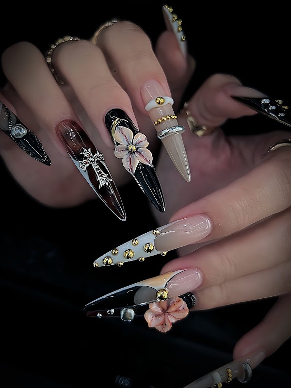 Lisa Nail & Spa - Nail Salon - Head Spa - Foot Scrub - Massage - 네일 살롱 3