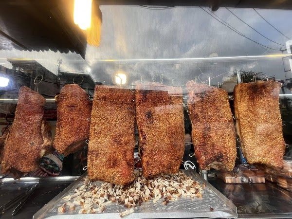 Bánh mì heo quay Tuyền Ký - Võ Oanh 4