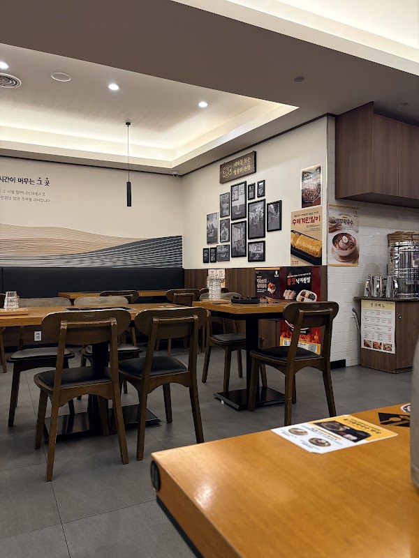 Wonhalmeoni Bossam Jokbal&bakgabudae(Myeongdong Branch)