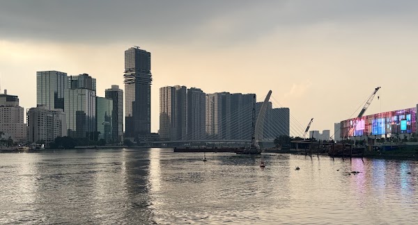 Saigon River Sightseeing 3