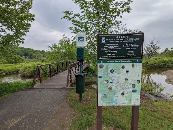 Stowe Recreation Path 4