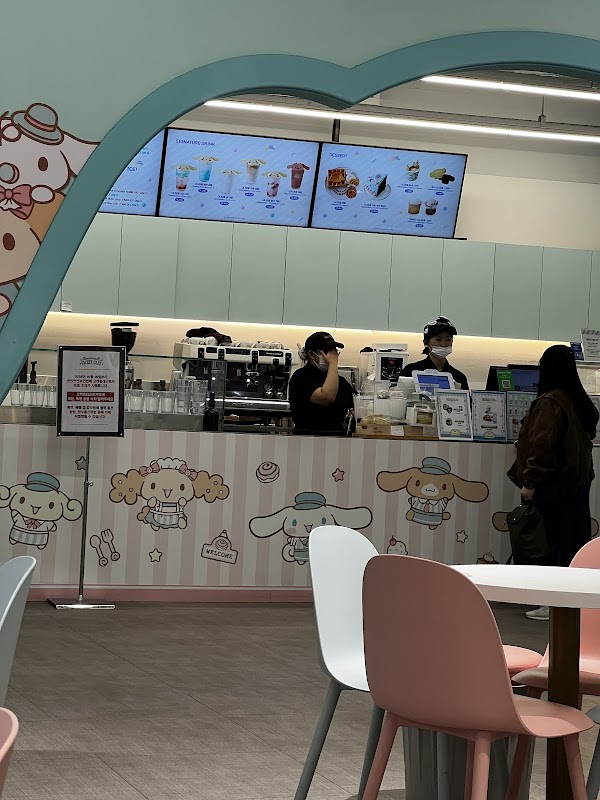 Cinnamoroll Sweets Cafe 2