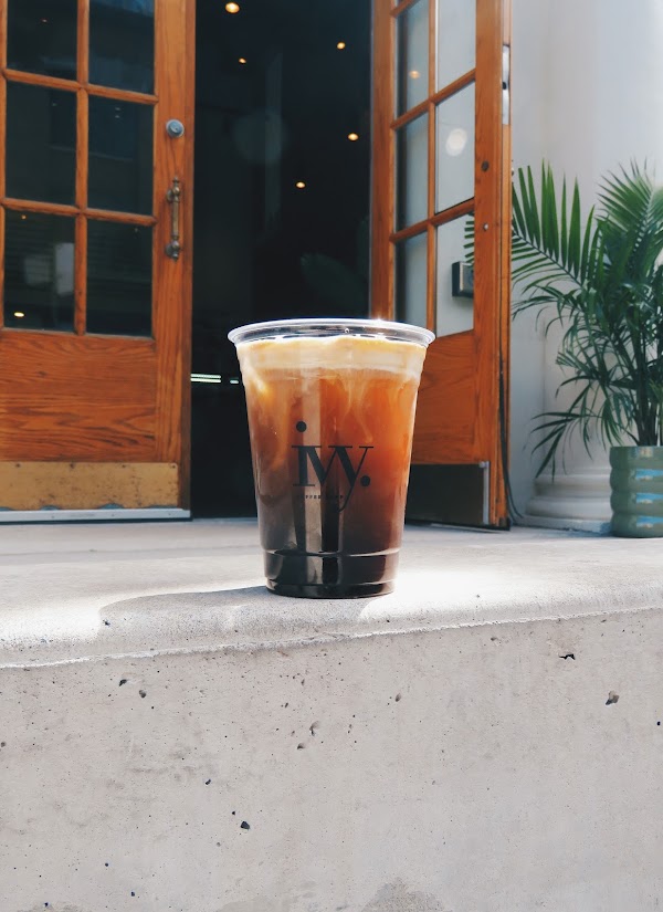 Ivy. Coffee Shop 4