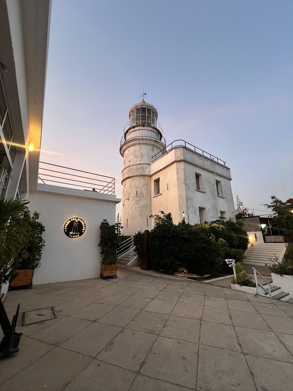 Phare des Mamelles 3