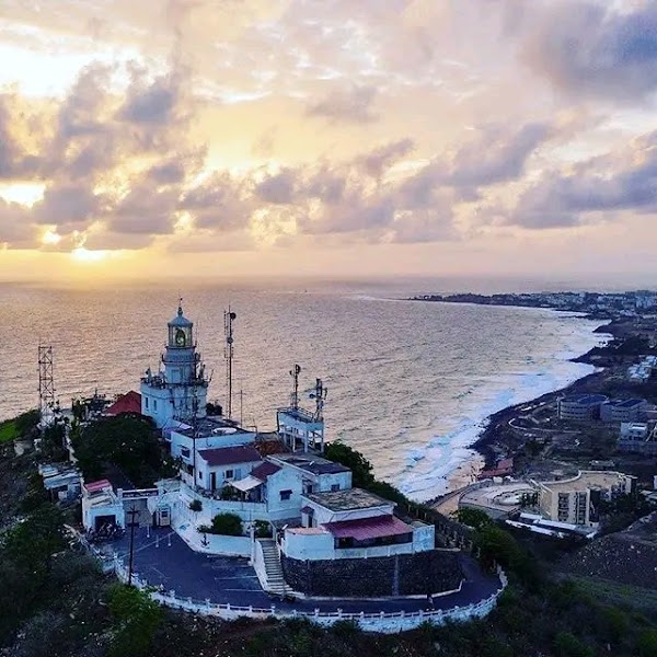 Phare des Mamelles 2