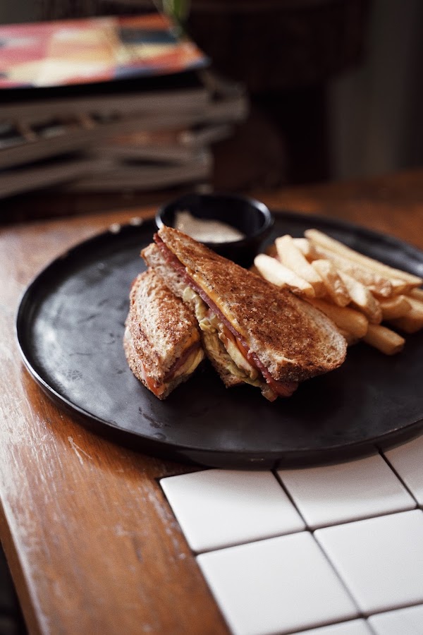 The Replacement - Lodge & Kitchen 5