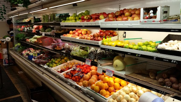 Cunha's Country Store & Deli 4