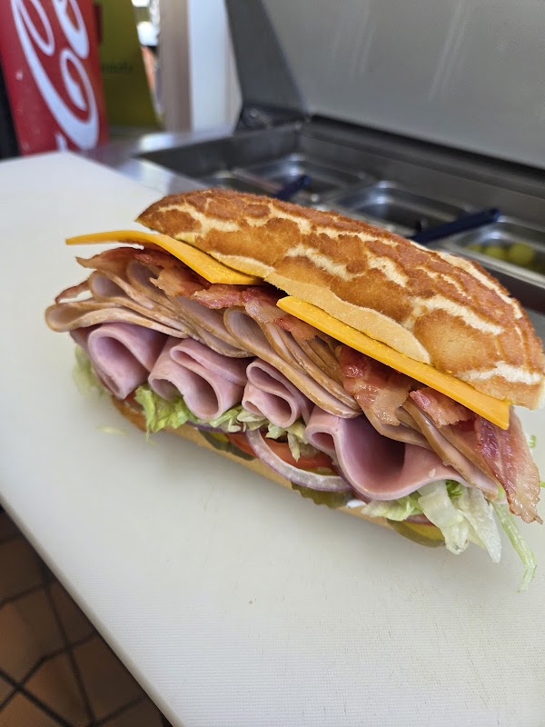 Cunha's Country Store & Deli 3