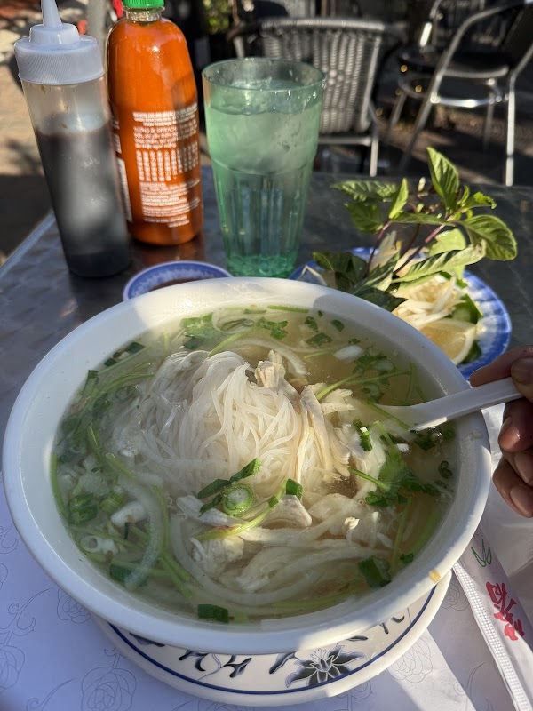 May’s Vietnamese Restaurant 4