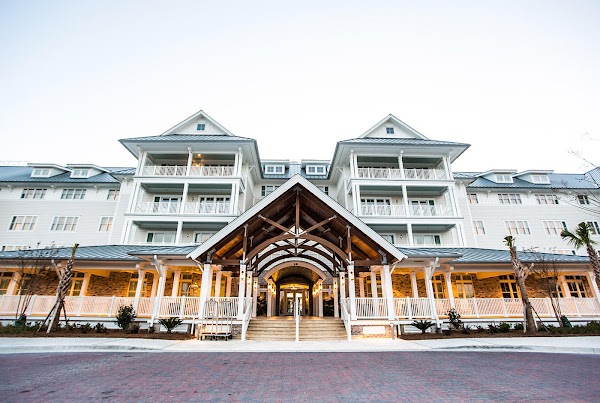 Charleston Harbor Resort & Marina
