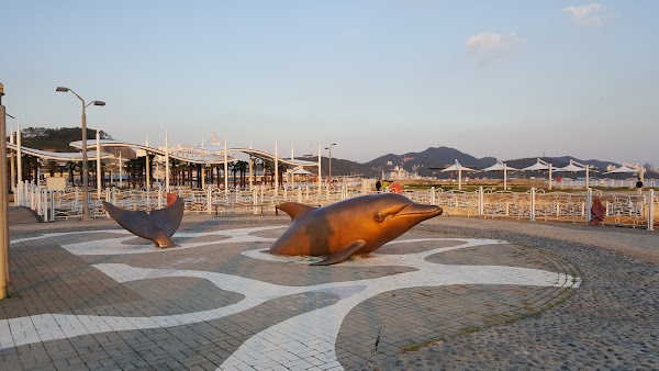 국동항수변공원 4