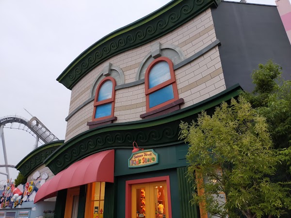 Sesame Street Kid’s Store 1