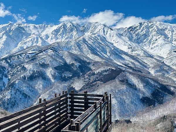Hakuba Iwatake Mountain Resort