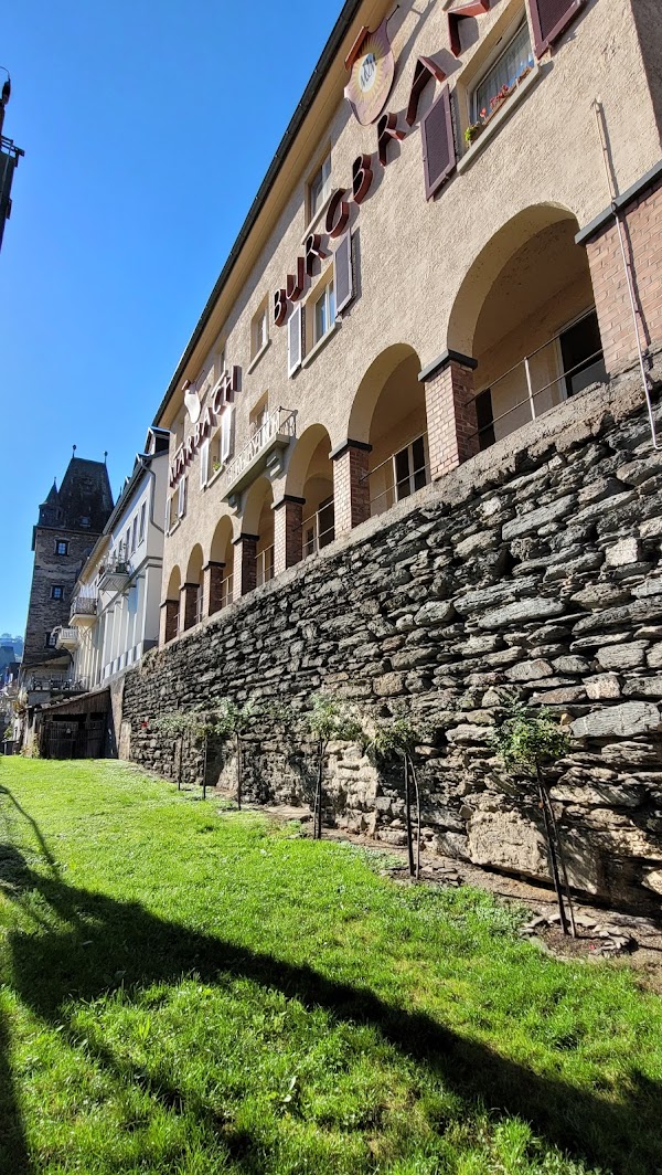Bacharach 2