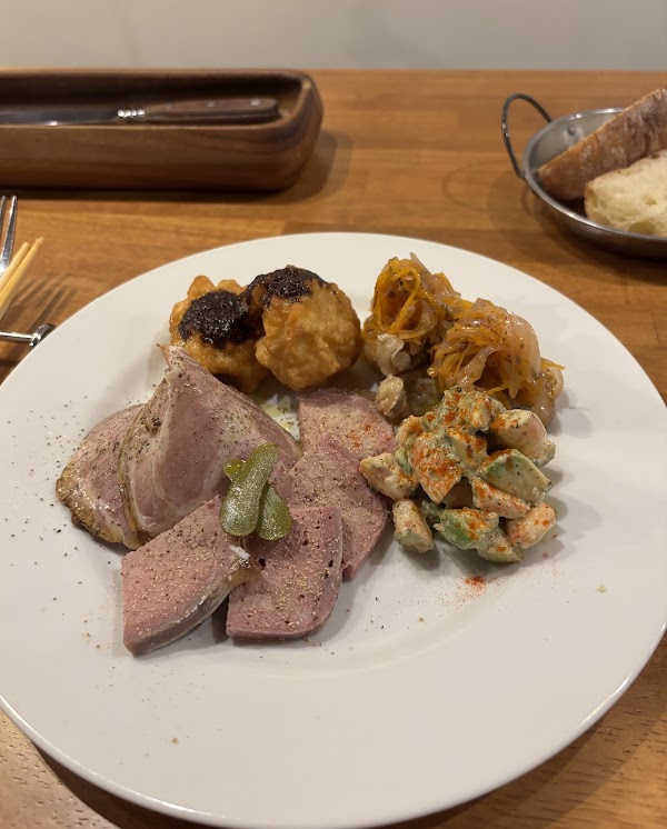 Bistro Galop 3