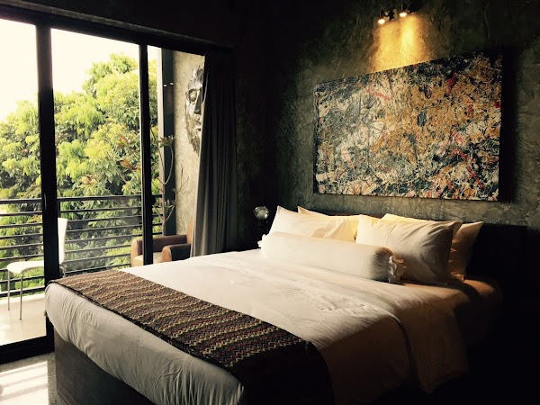 Riverside Villa 5