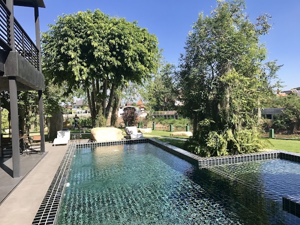 Riverside Villa 2