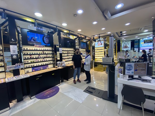 Davich Optical Chain Myeongdong 3