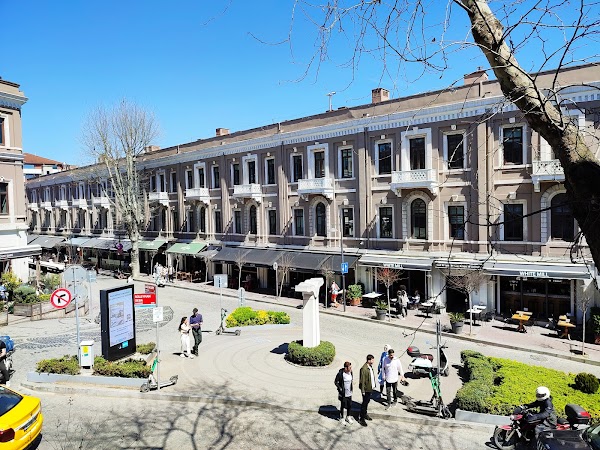 Akaretler