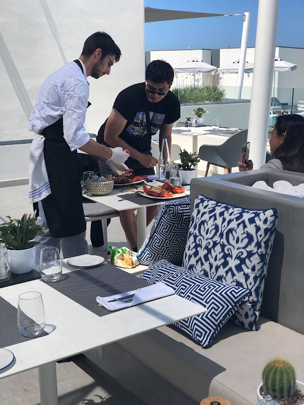 Avra Santorini Restaurant 1