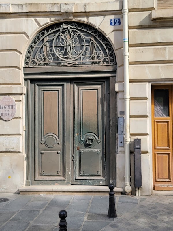 Place Dauphine 2