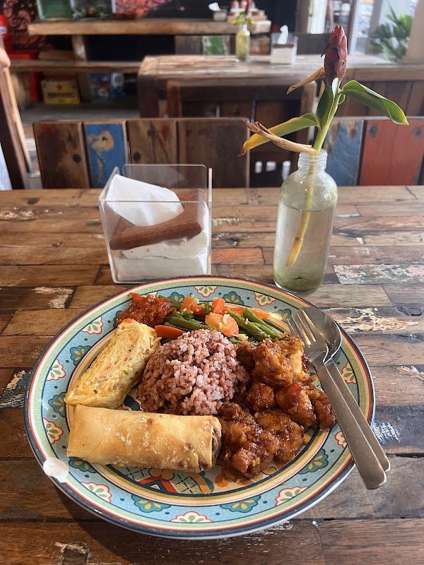 Varuna Warung 5