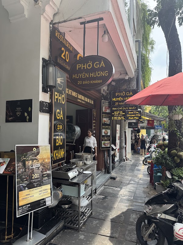 Bún chả 22 ngõ Huyện