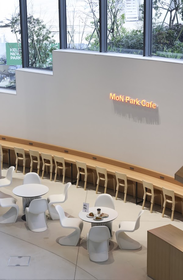 MoN Park Cafe by Spiral 1
