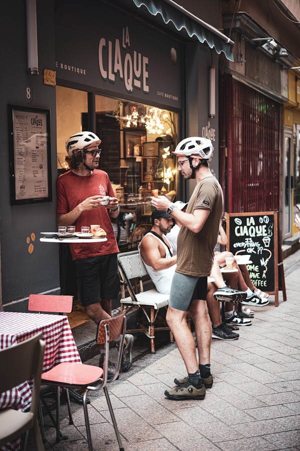 La Claque Coffee Shop