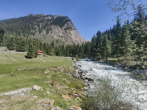 Chon-Kyzyl-Suu gorge
