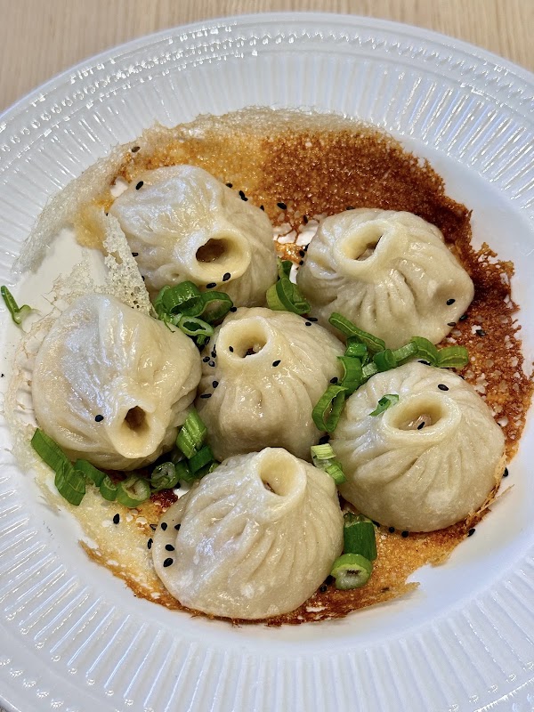 Dumpling Bar Chinese Restaurant 3