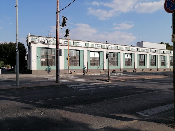 Hengermalom Way 1