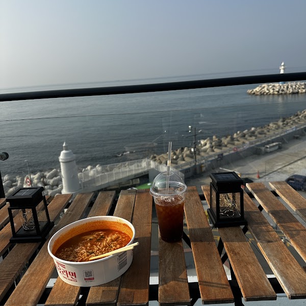 청사포바다라면카페 Cheongsapo Badaramyun Cafe 5