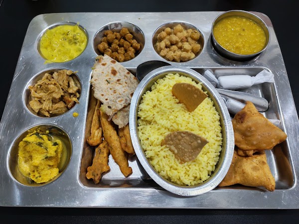 Nagalingam's Bhavan - Pure Vegetarian Indian Restaurant (No onion, garlic and leeks) 3