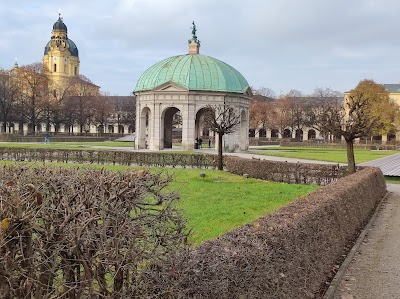 Hofgarten 1