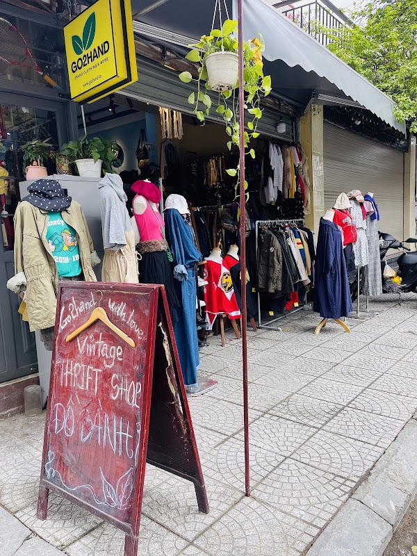 GO2HAND (VINTAGE-THRIFT-ACCESSORIES SHOP)