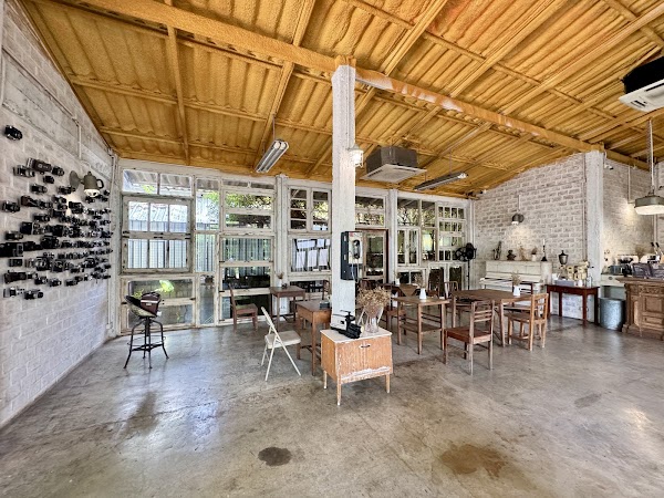 Slole Cafe & Garden