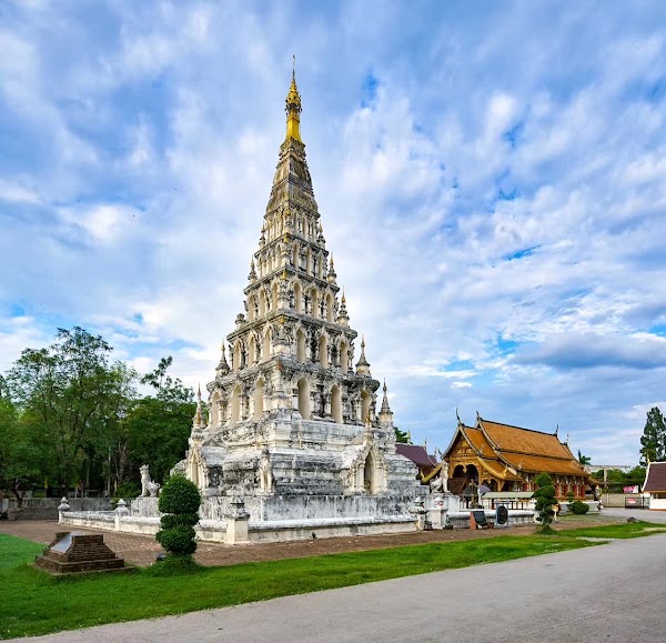 Wat Chedi Liam (Ku Kham Luang)