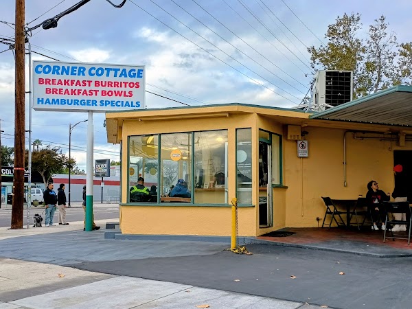 Corner Cottage 1