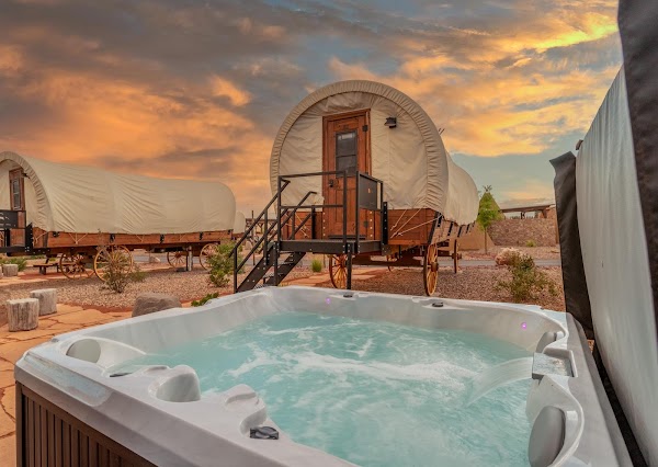 Zion White Bison Glamping + RV Resort 2