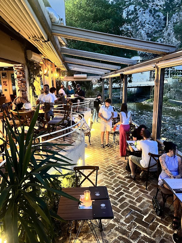 Restobar Taraca 2