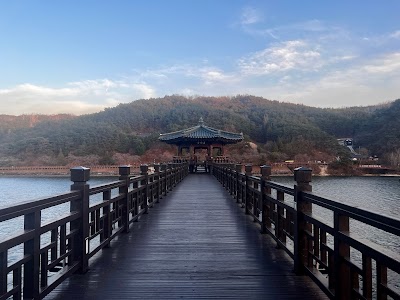 Wolyeong-jeong 1
