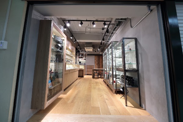 ROLEX Specialty Shop Quark Lab Nakano