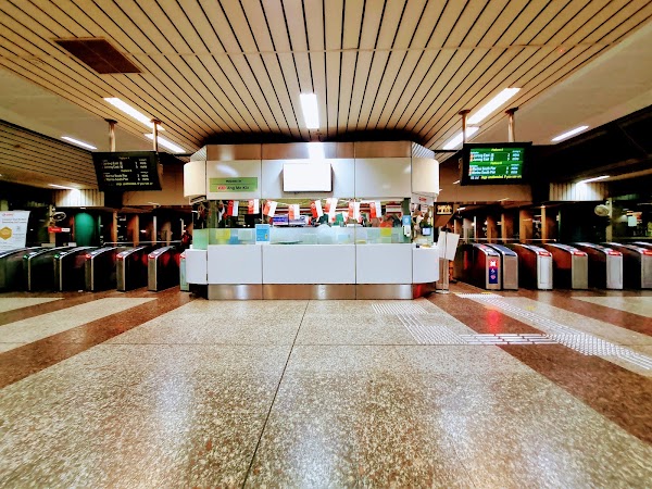 Ang Mo Kio MRT Station (NS16)